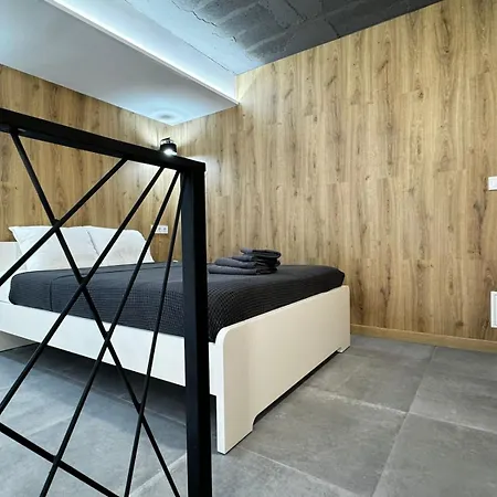 Oriola 35 * バレンシア