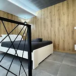 Oriola 35 * Valencia